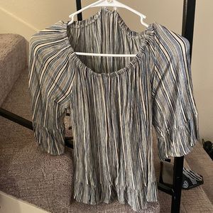 Short sleeve blouse